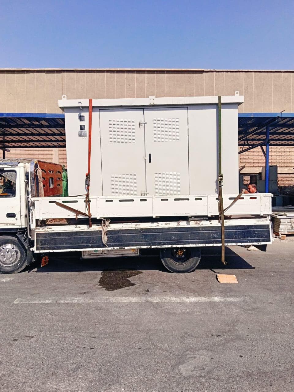 Kiosk equipment delivery